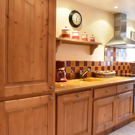 Apartment 4 Pieces Pour 8 Personnes A Meribel, Proche Pistes Et Commerces - Fr-1-180-617 *